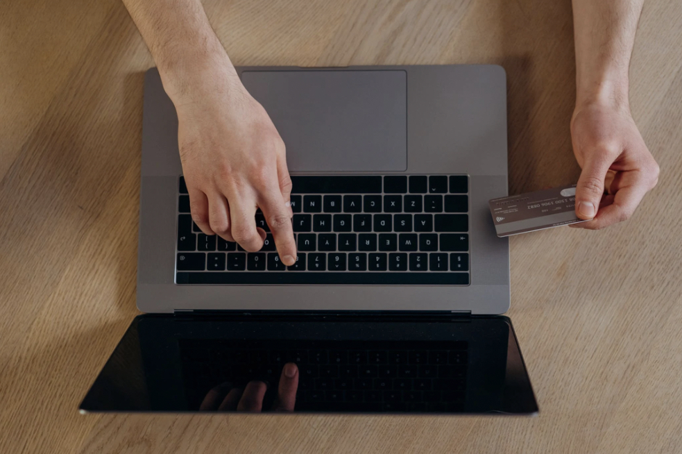 Find the Best Pen to Sign Credit Card for Secure Signatures