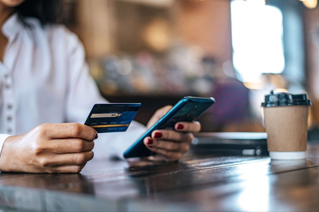 Efficient Strategies for Clearing Credit Card Debt