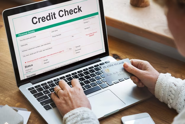 Man checks credit status